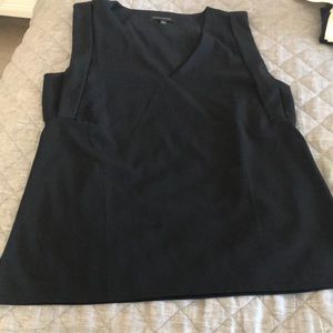 Black sleeveless tunic